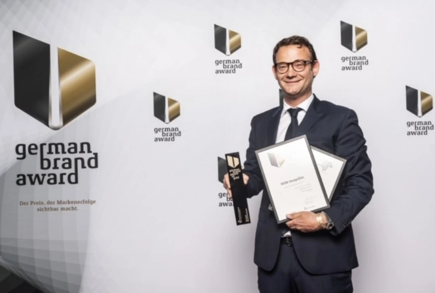 Gregor Busch als Gewinner beim German Brand Award 2022 Gregor Busch als Gewinner beim German Brand Award 2022